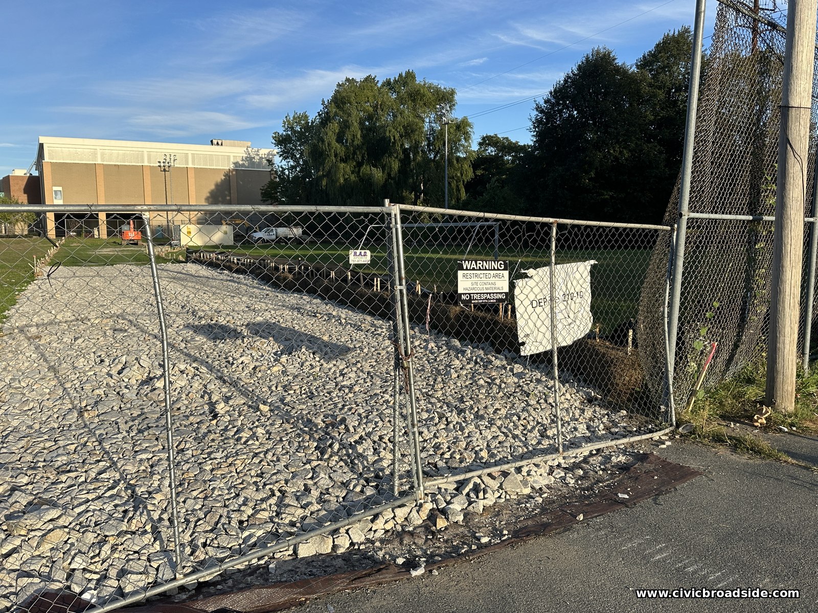 Unimproved, rocky path at Roosevelt Park