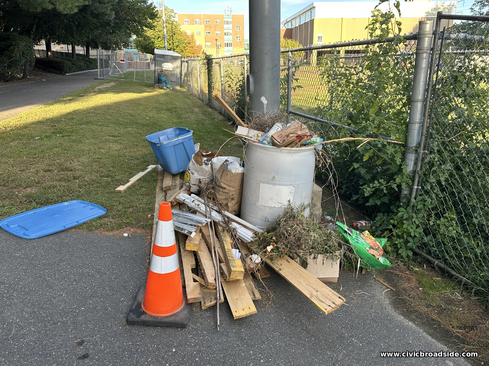 Uncollected trash at Roosevelt Park